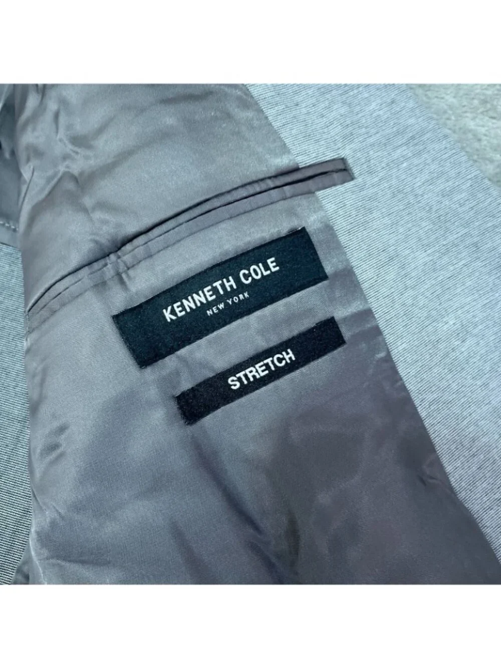 Kenneth Cole new tag